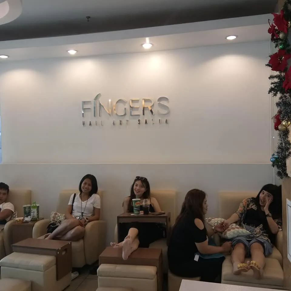 宿霧美甲美睫店Fingers nail art Salon｜菲律賓遊學新飛特約商店