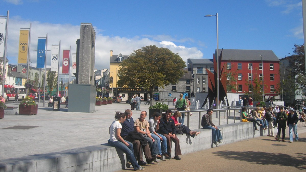 高威景點 Eyre Square