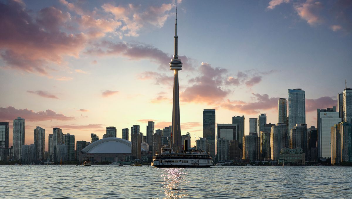 多倫多景點 1：加拿大國家電視塔 (CN Tower)